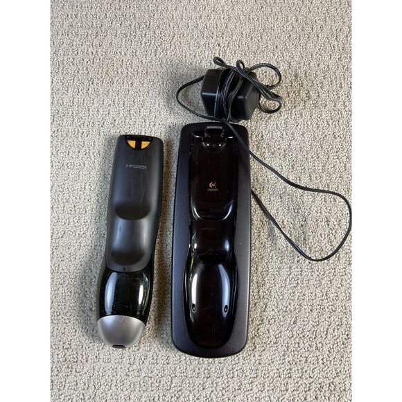 Logitech Harmony 880 Universal Remote Control Charging Cradle & Power Adapter - Picture 3 of 3